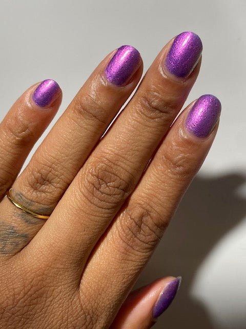 Beads and Throws - Cracked Polish