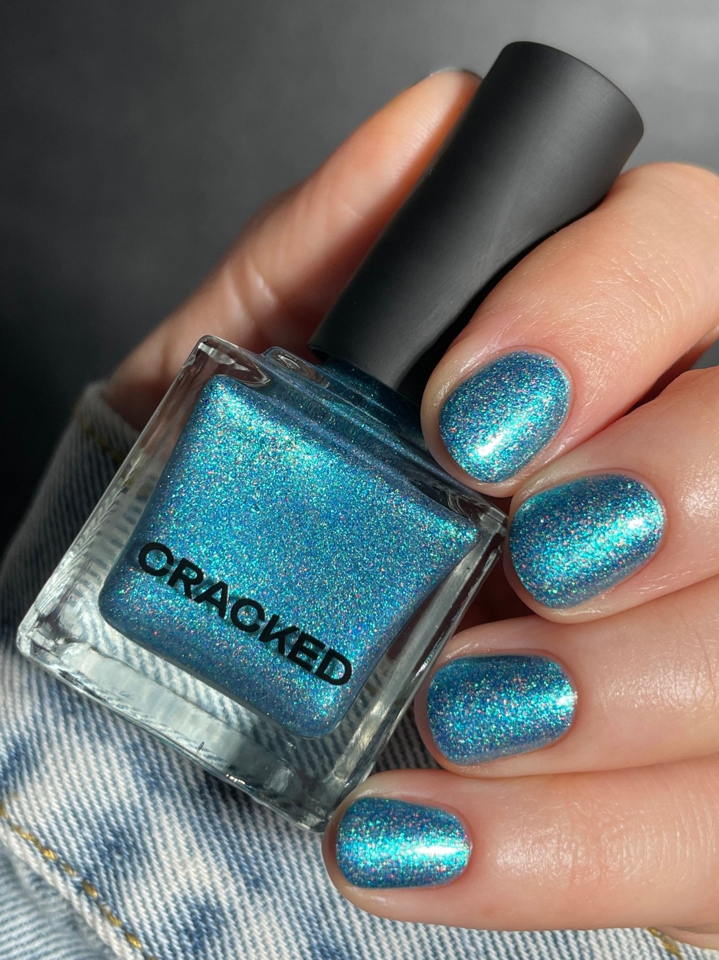 Follow Me Please HHC - Cracked Polish
