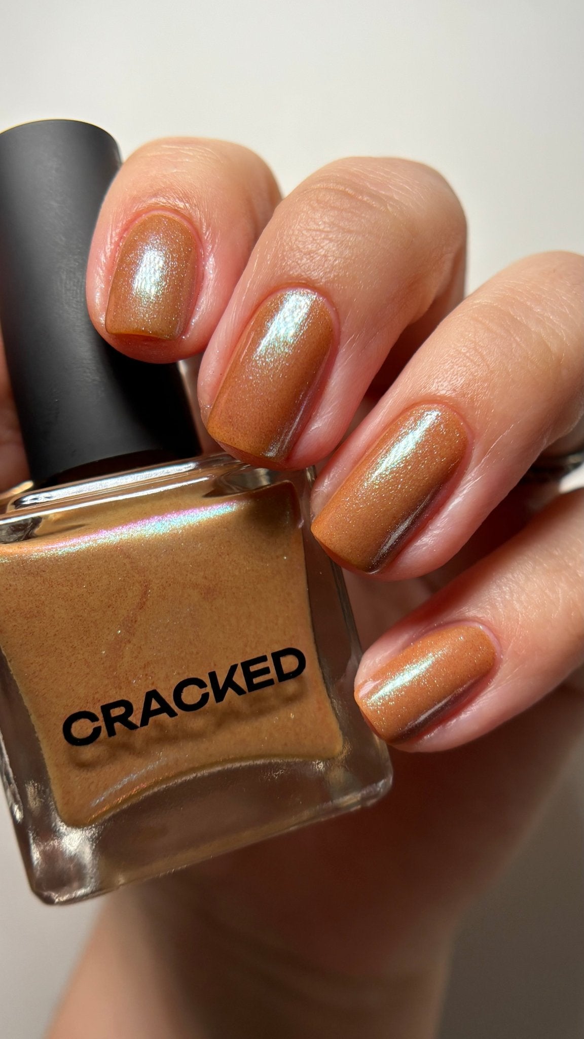 Gloomy Shroomie - Cracked Polish