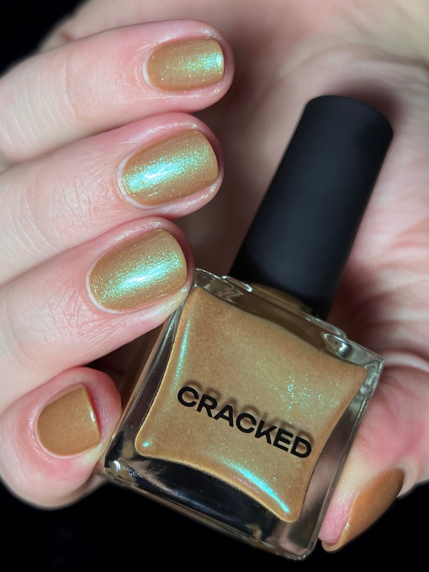 Gloomy Shroomie - Cracked Polish