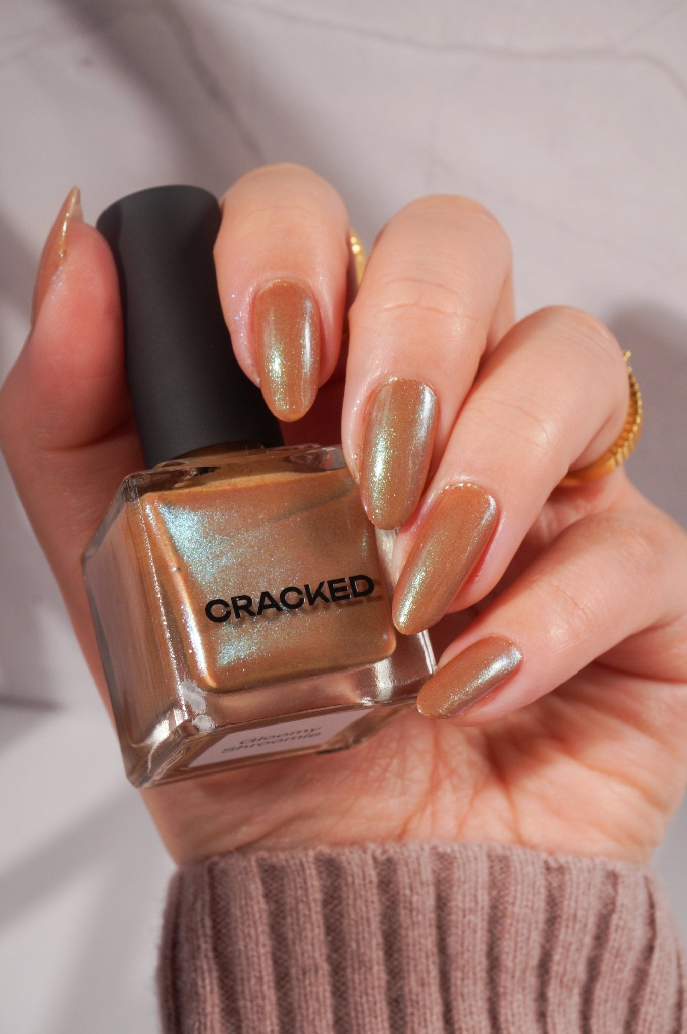 Gloomy Shroomie - Cracked Polish