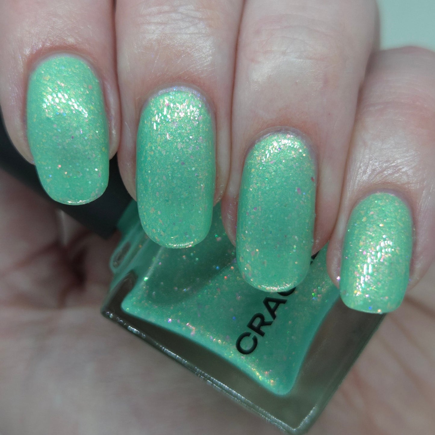 Hidden Lagoon HHC - Cracked Polish