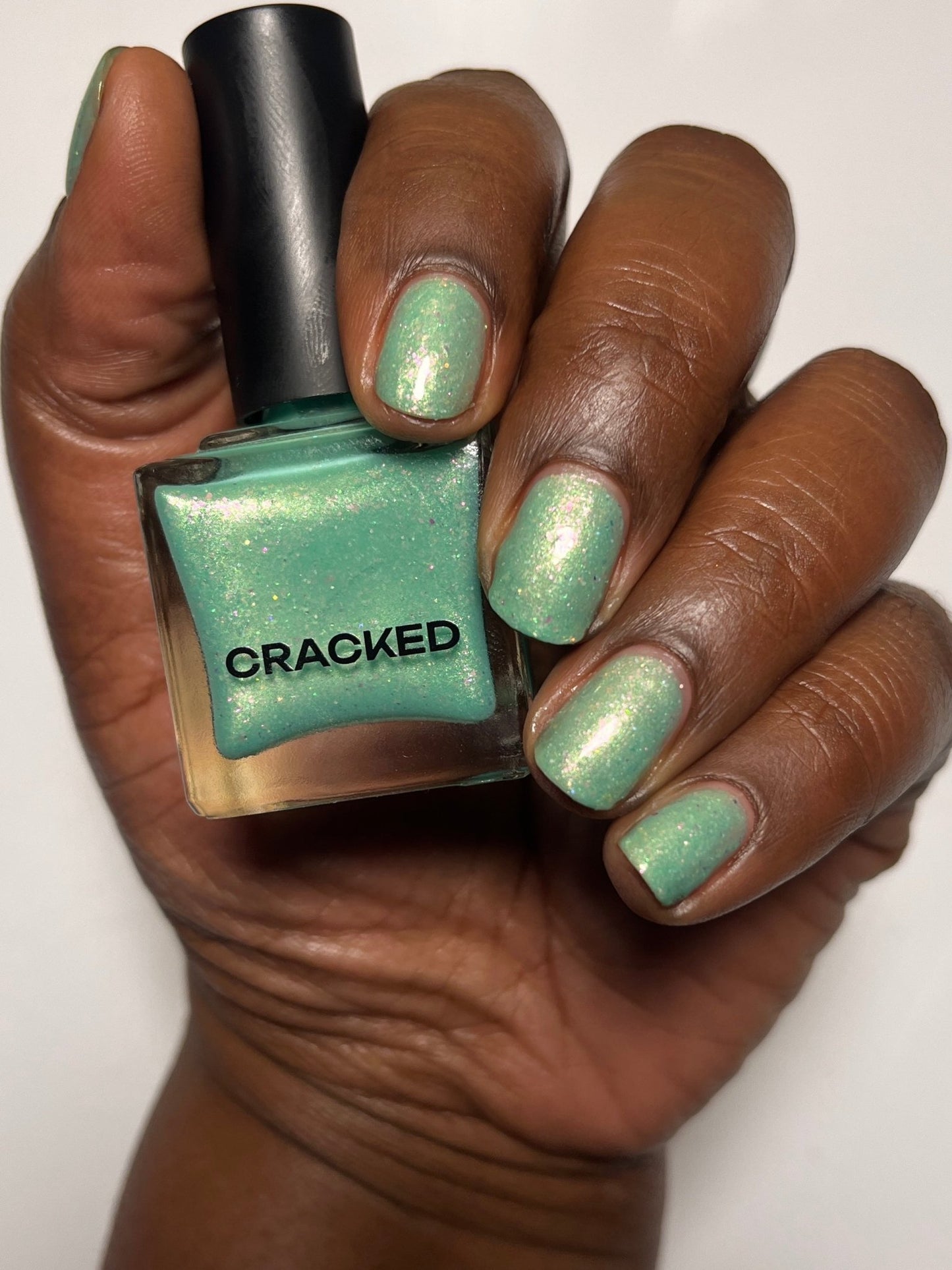 Hidden Lagoon HHC - Cracked Polish
