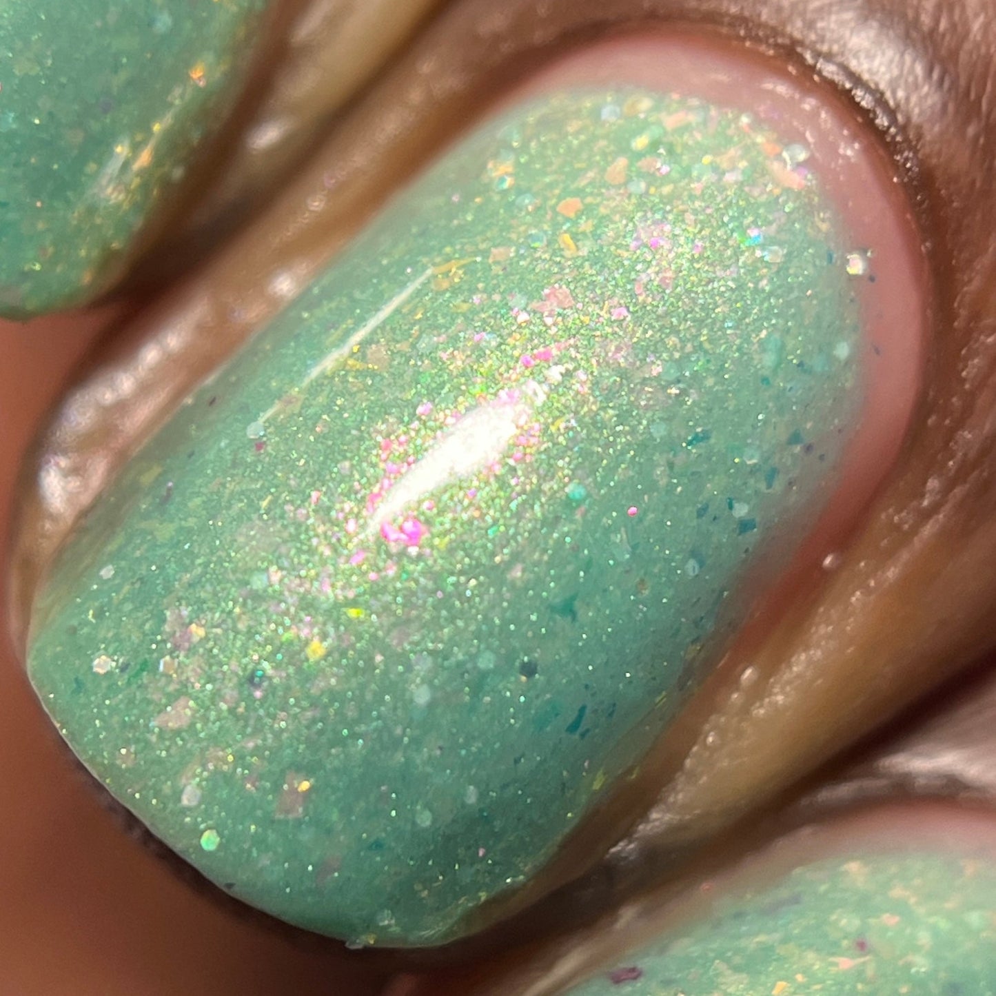 Hidden Lagoon HHC - Cracked Polish