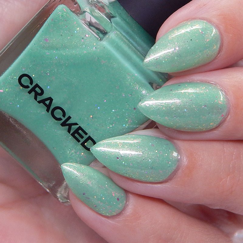 Hidden Lagoon HHC - Cracked Polish