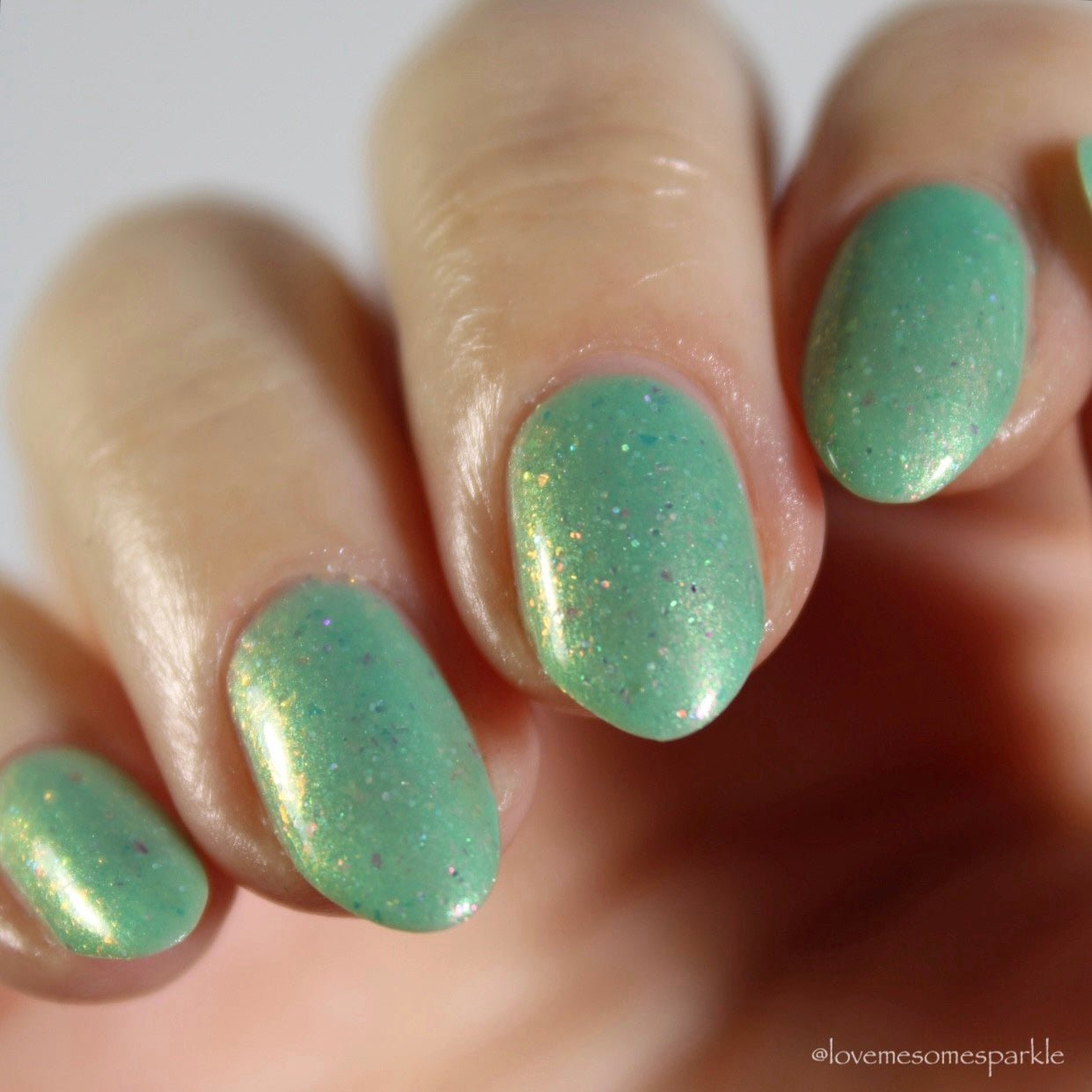 Hidden Lagoon HHC - Cracked Polish