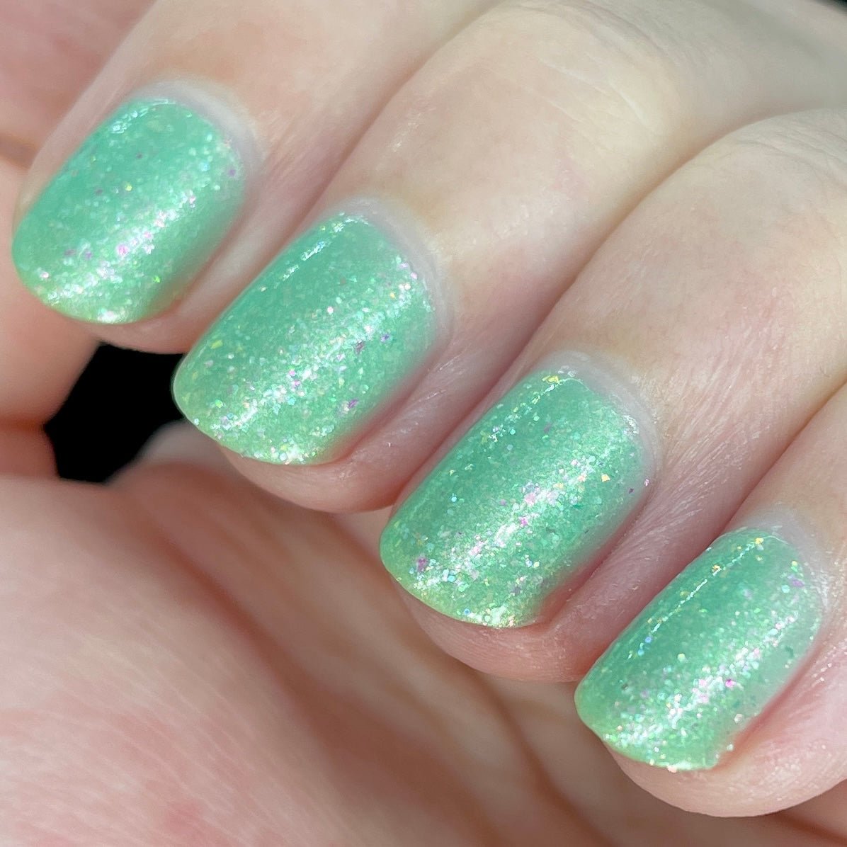 Hidden Lagoon HHC - Cracked Polish