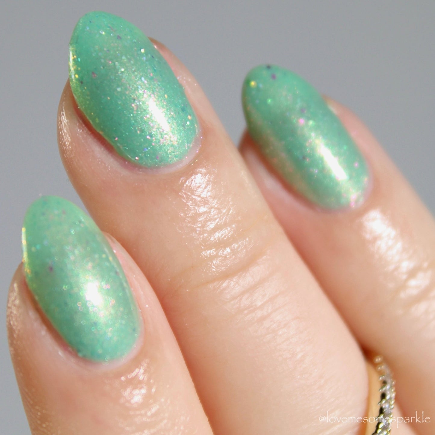 Hidden Lagoon HHC - Cracked Polish