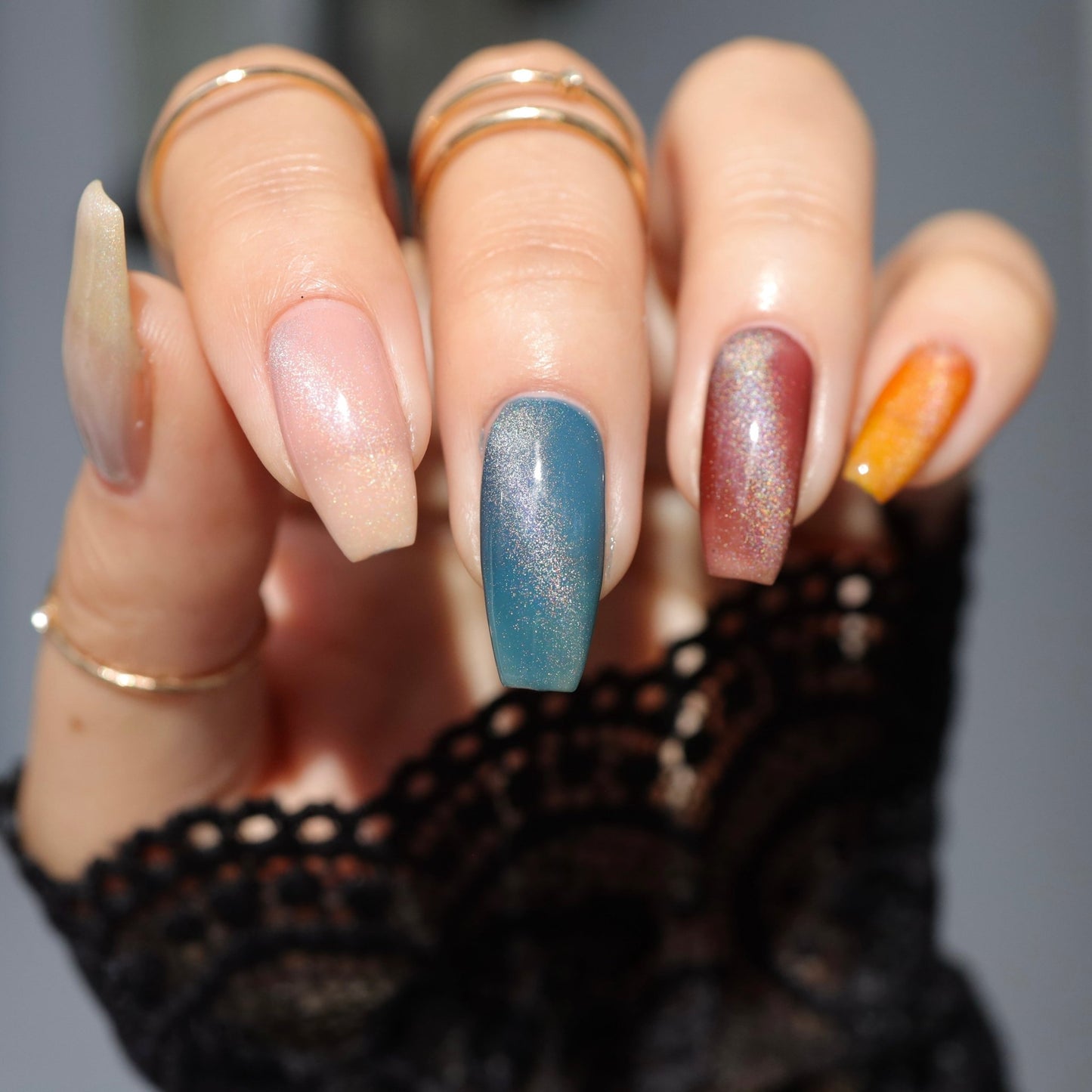 Holographic Garbage - Cracked Polish