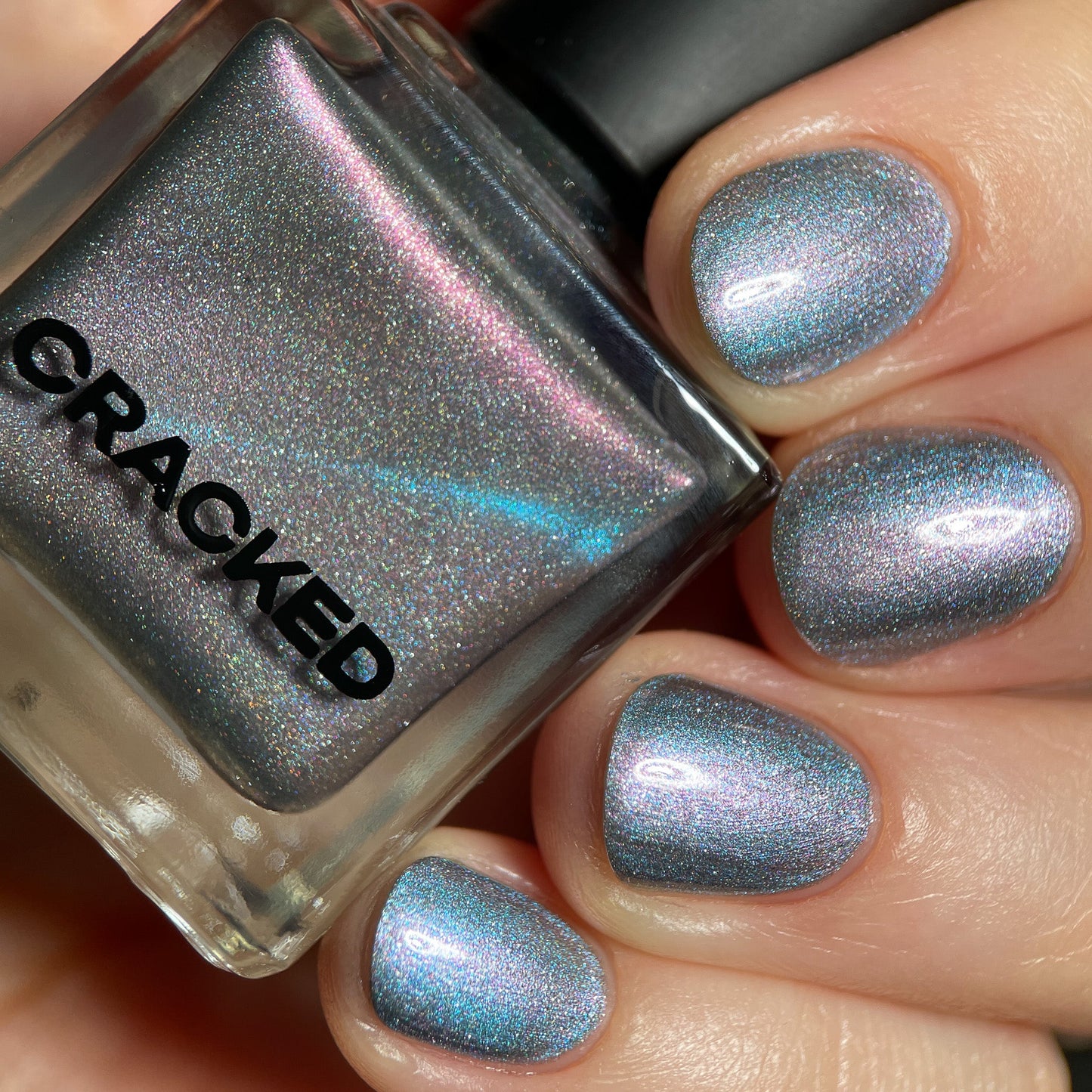 Icy Elegance HHC - Cracked Polish