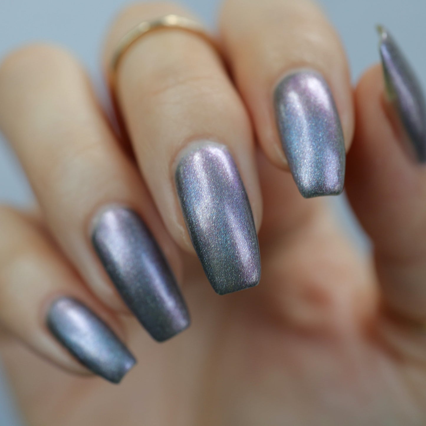 Icy Elegance HHC - Cracked Polish