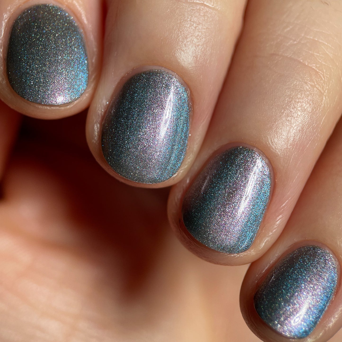 Icy Elegance HHC - Cracked Polish