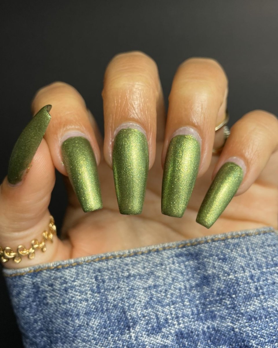 It's Hard Out Here - Cracked Polish