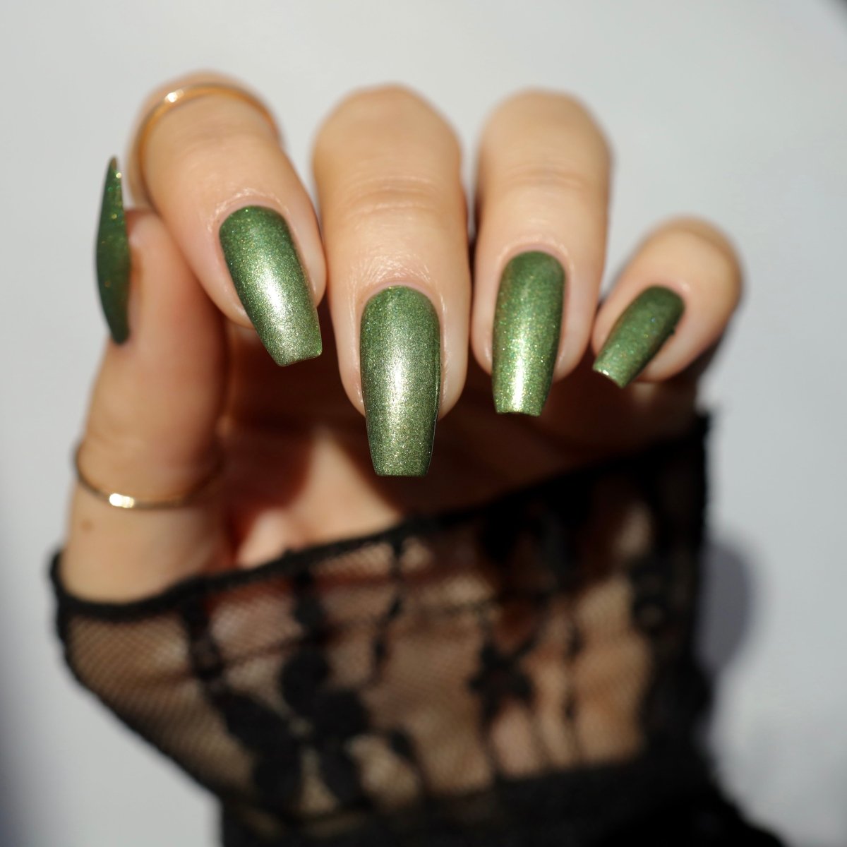 It's Hard Out Here - Cracked Polish