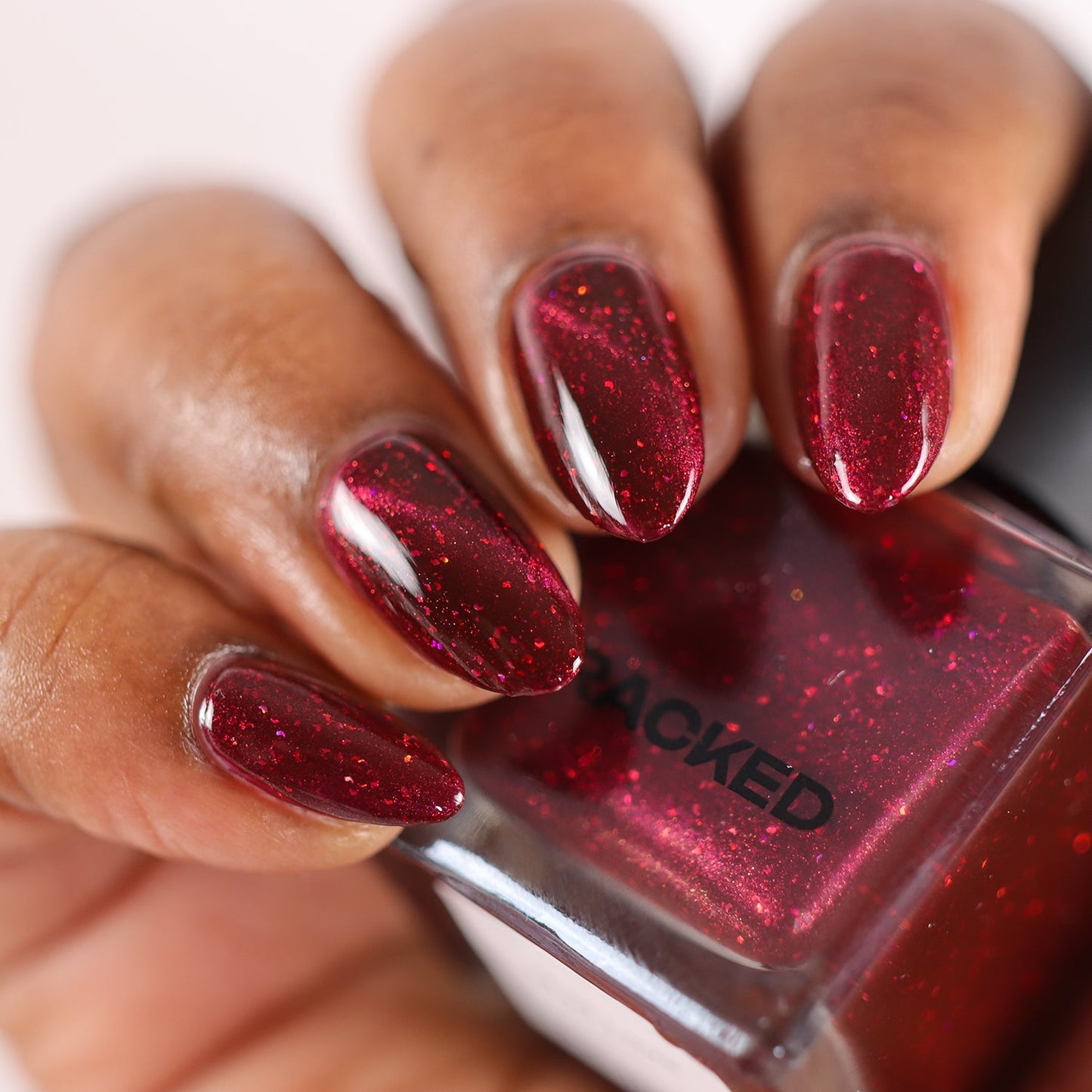 Mad Love HHC - Cracked Polish