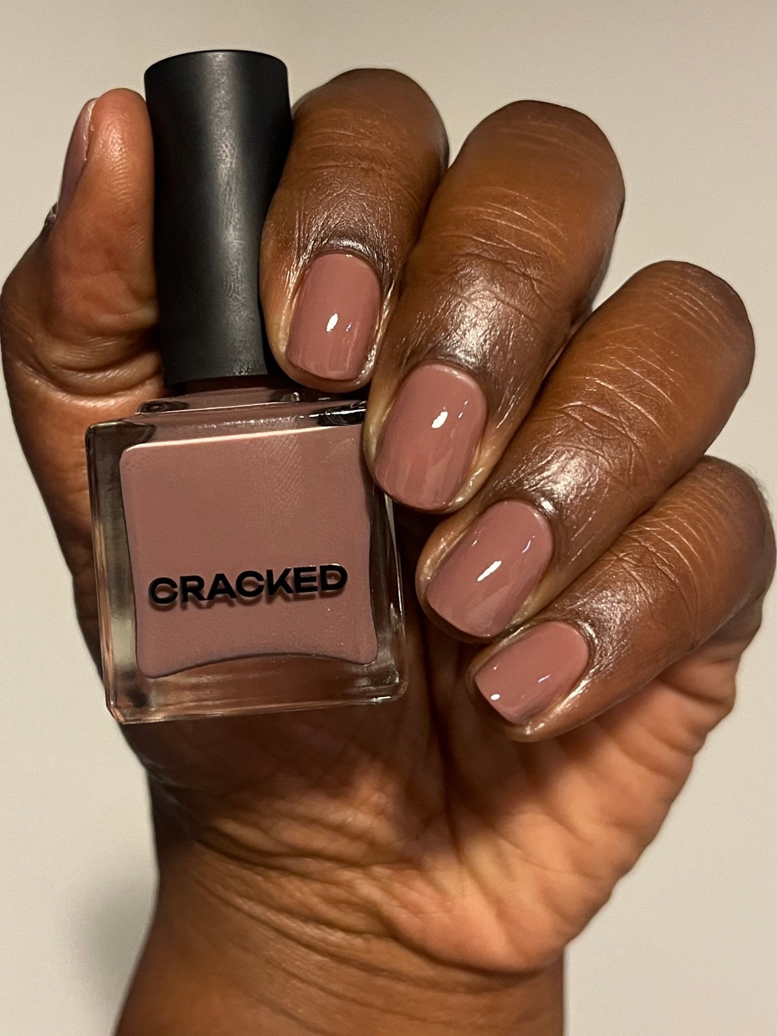 Mocha Mousse - Cracked Polish