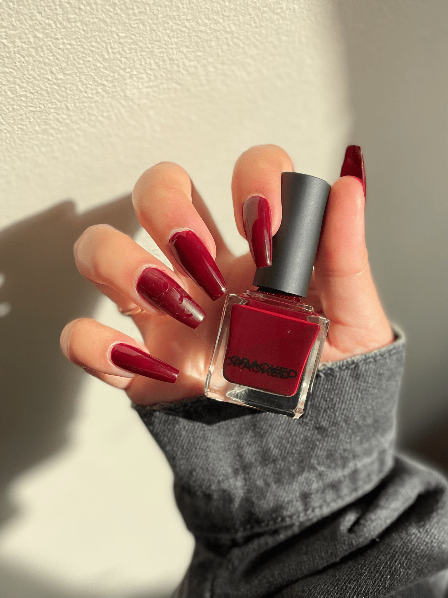 Read - Cracked Polish