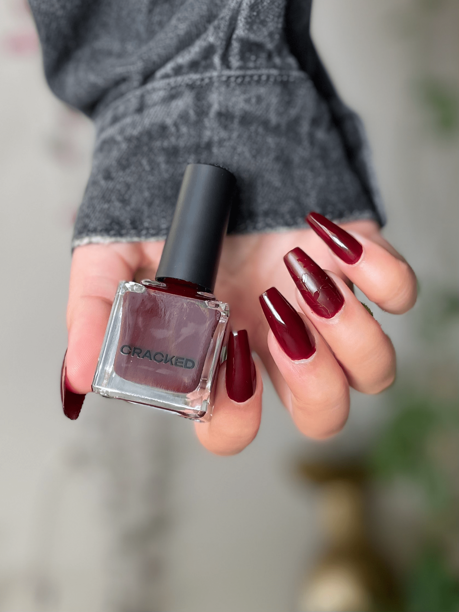 Read - Cracked Polish