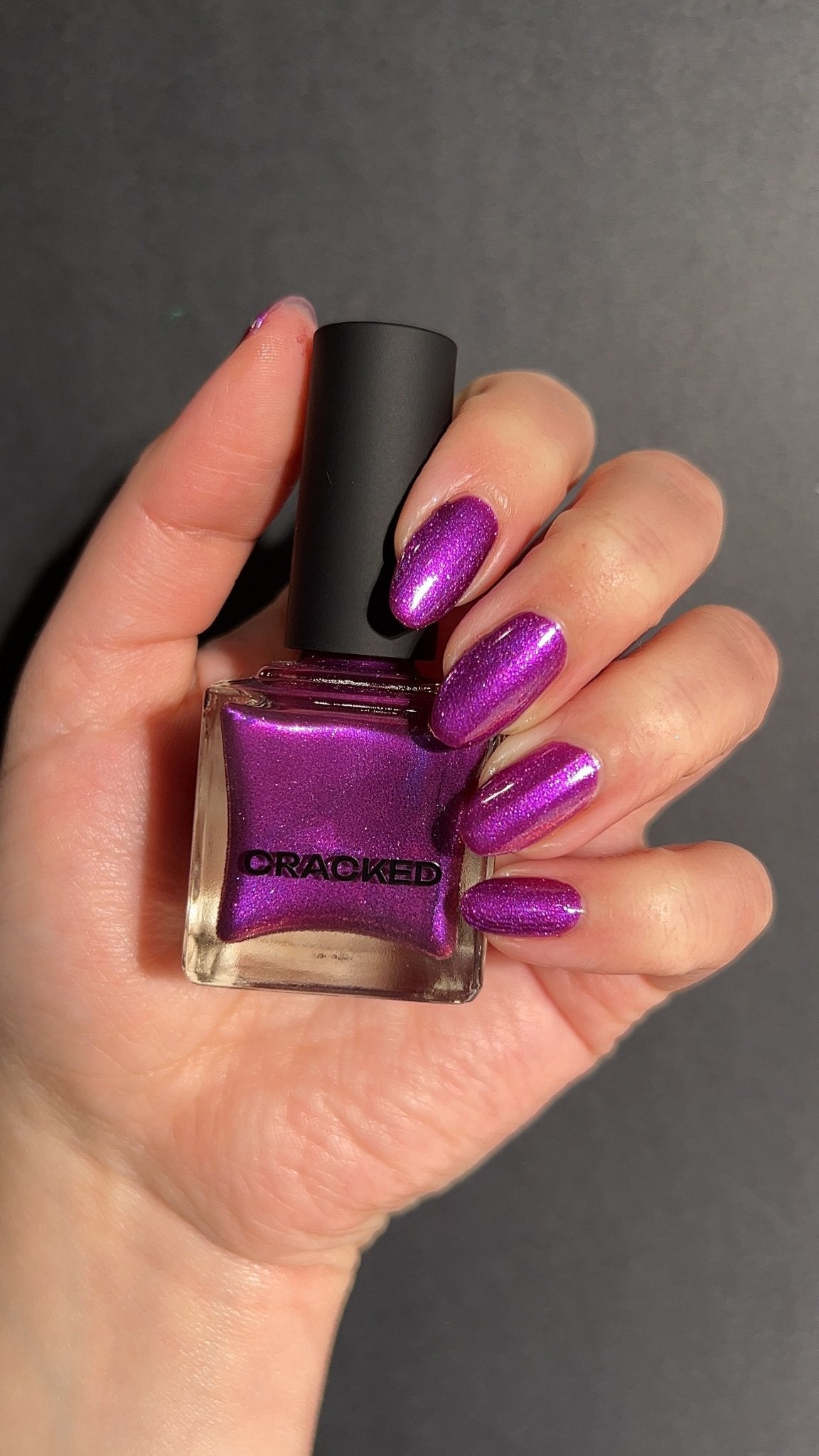 Rooted In Strength HHC - Cracked Polish